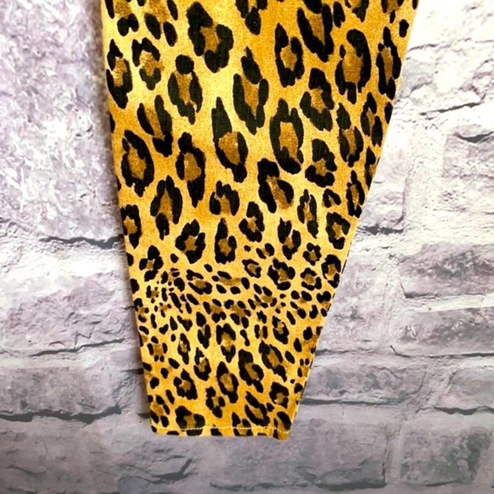 Frame High Rise Jeans - Picture 8 of 10